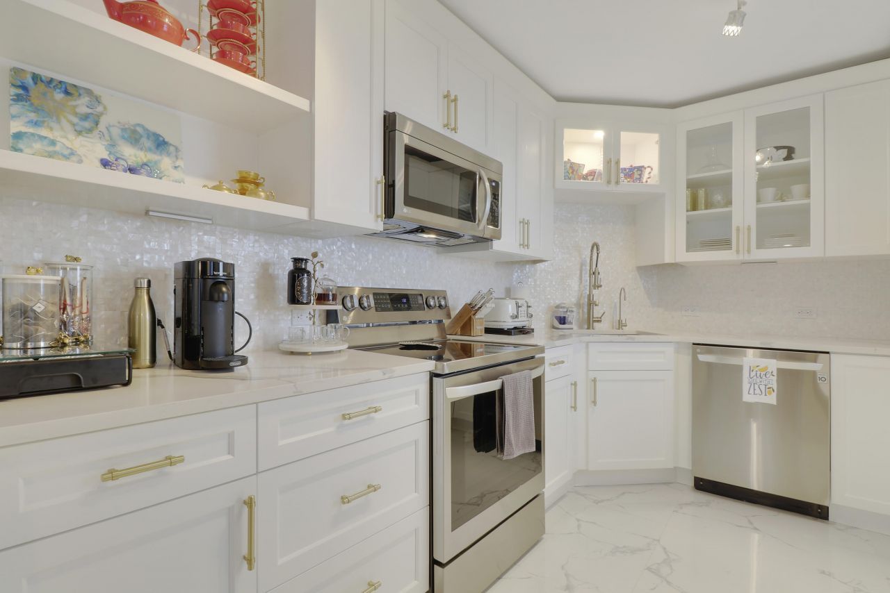 130 Lakeshore Drive, Unit 1121, North Palm Beach, FL 33408 Photo