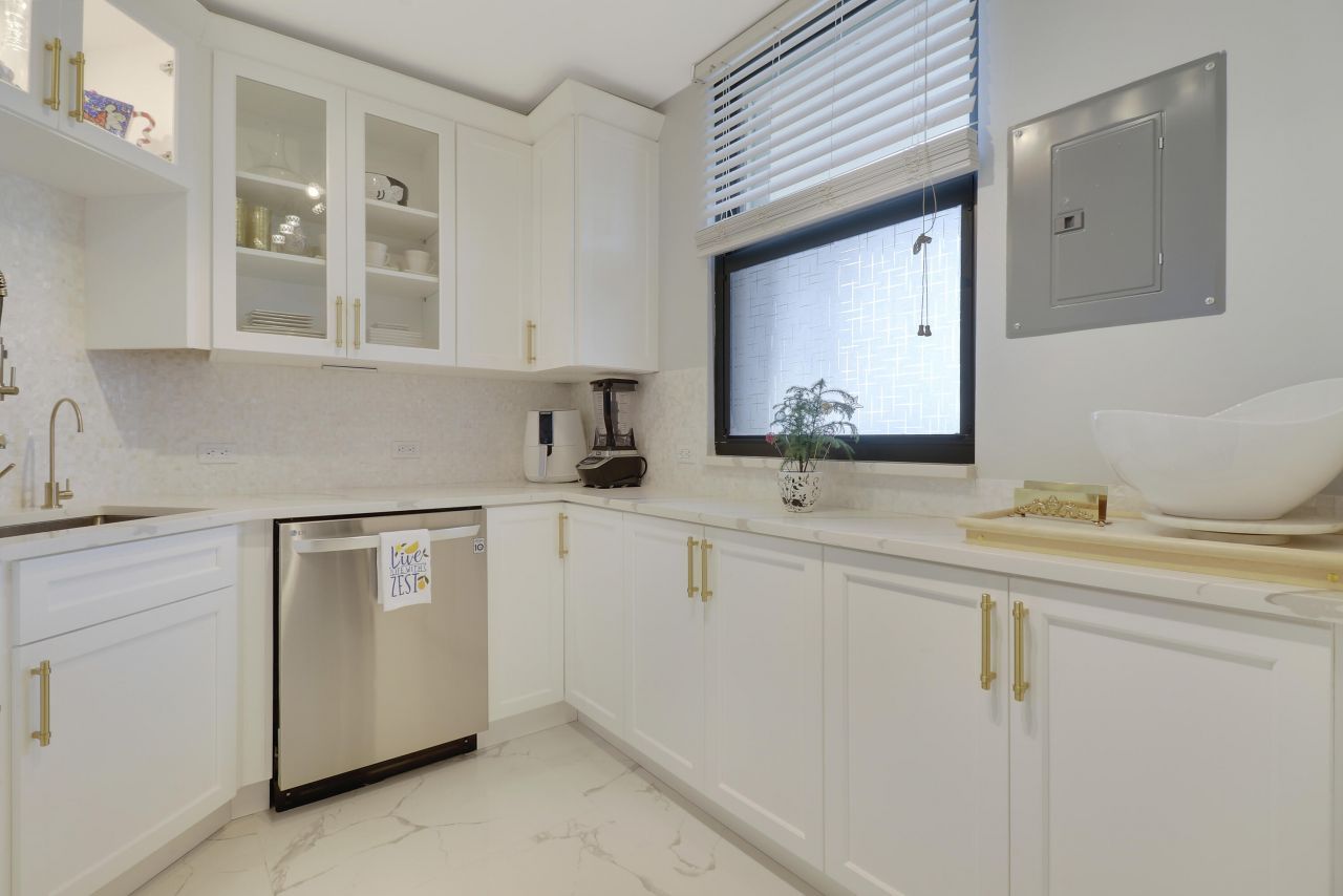 130 Lakeshore Drive, Unit 1121, North Palm Beach, FL 33408 Photo