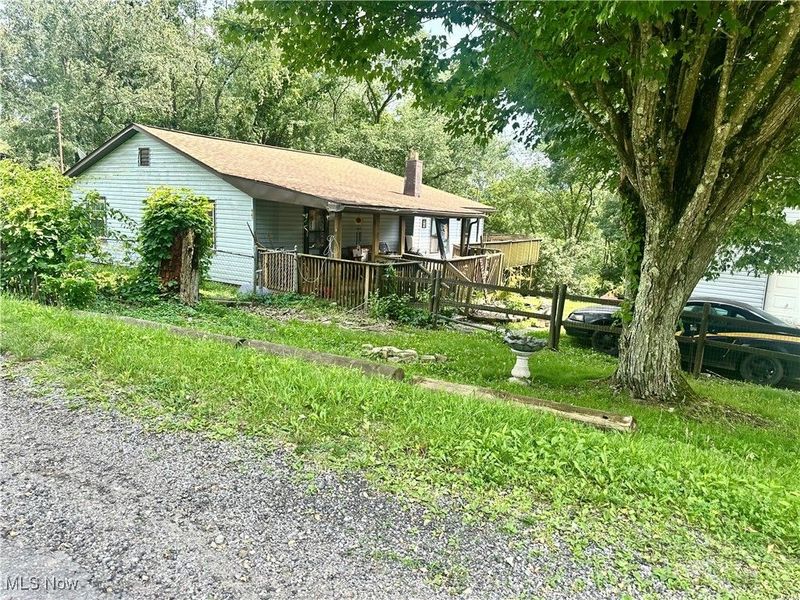 967 7th Avenue, East Liverpool, OH 43920 Photo 2