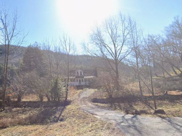 29 Acorn Creek Road, Clayton, GA 30525