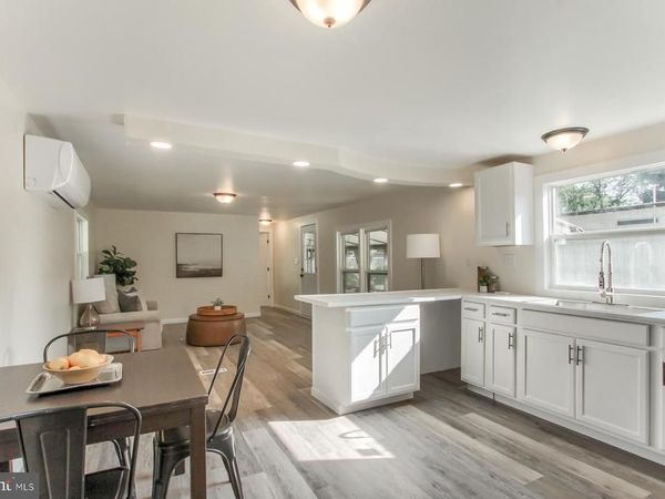 37 CREEKSIDE LANE, CARLISLE, PA 17015