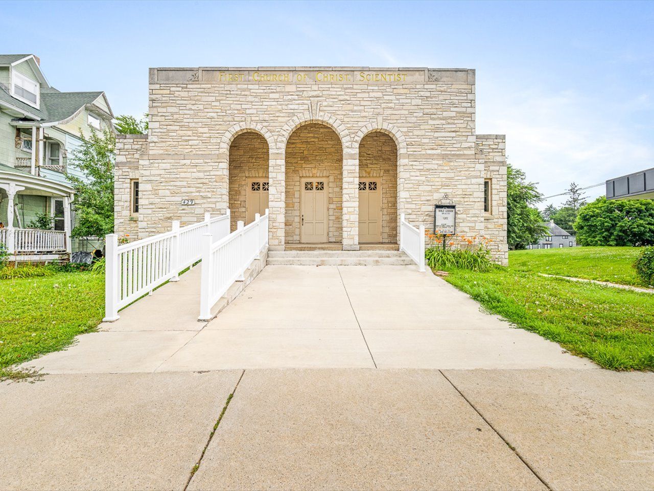 429 W Stephenson Street, Freeport, IL 61032 Main Photo