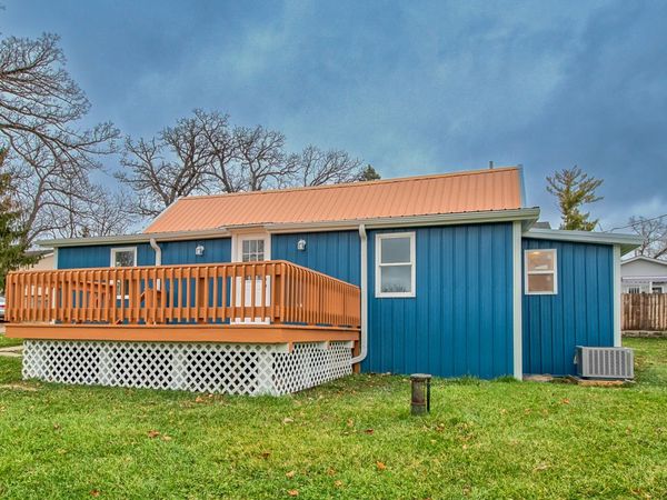 26769 N Genesee Street, Wauconda, IL 60084