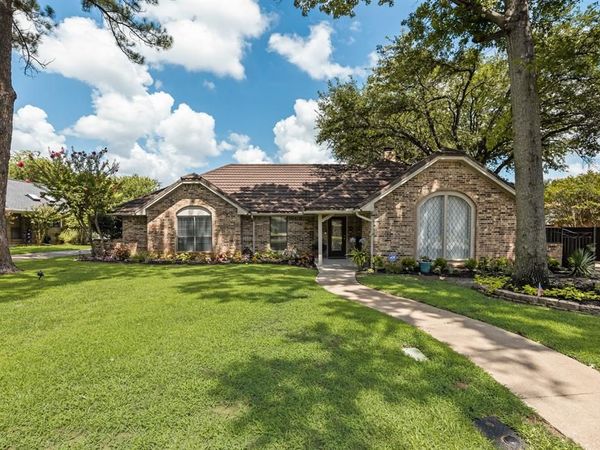 4609 Brentgate Drive, Arlington, TX 76017