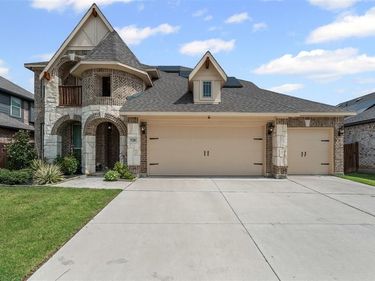 520 Ridgewater Trail, Fort Worth, TX 76131