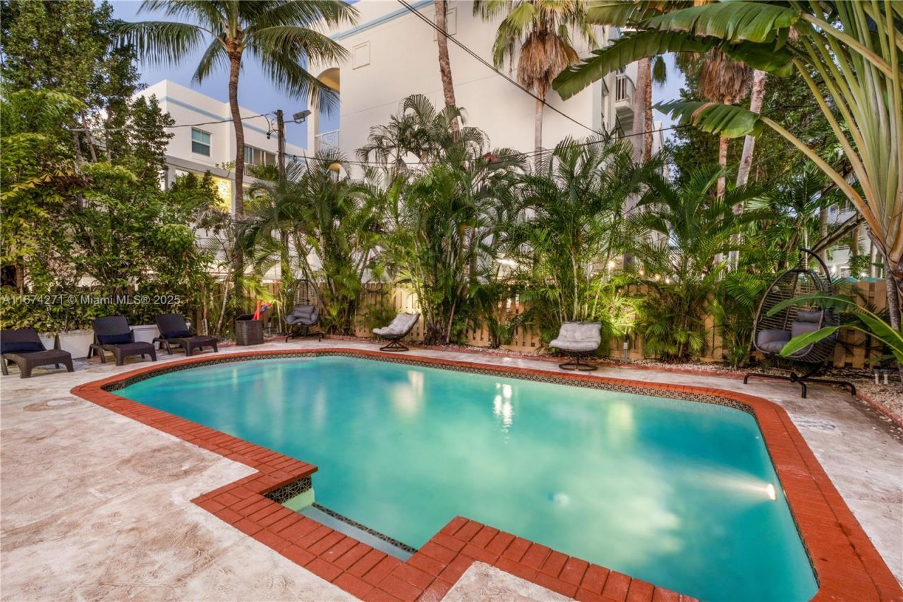 9165 Harding Ave, Surfside, FL 33154 Photo