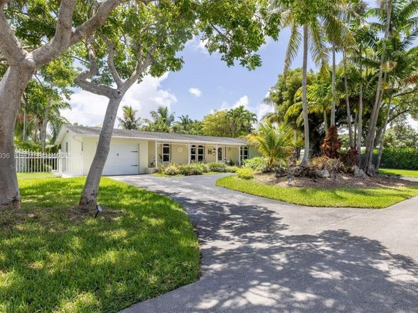 19521 SW 128th Ct, Miami, FL 33177