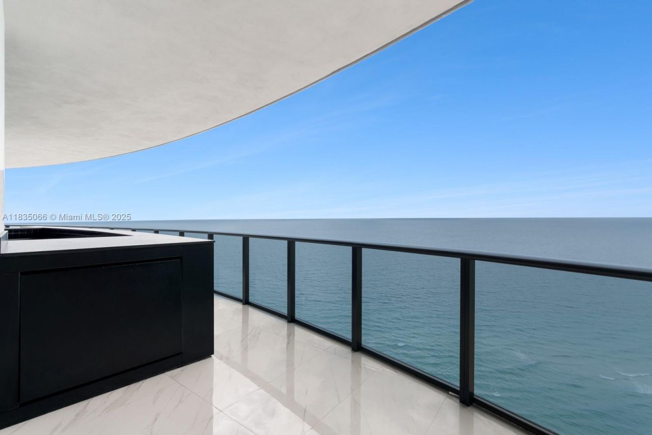 18555 Collins Ave, Unit 2701, Sunny Isles Beach, FL 33160 Photo