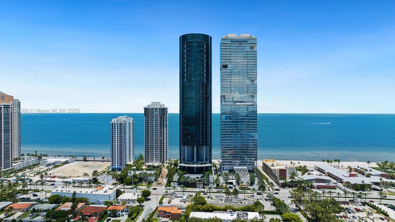 18555 Collins Ave, Unit 2701, Sunny Isles Beach, FL 33160 Photo