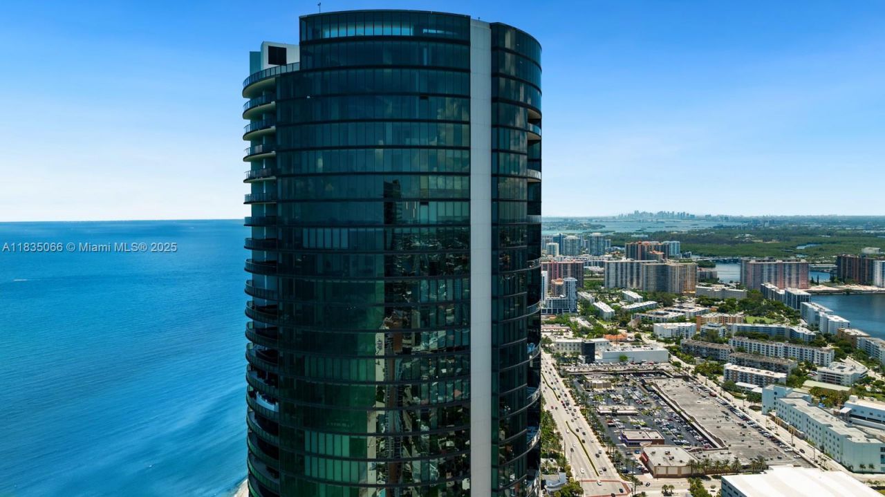 18555 Collins Ave, Unit 2701, Sunny Isles Beach, FL 33160 Photo