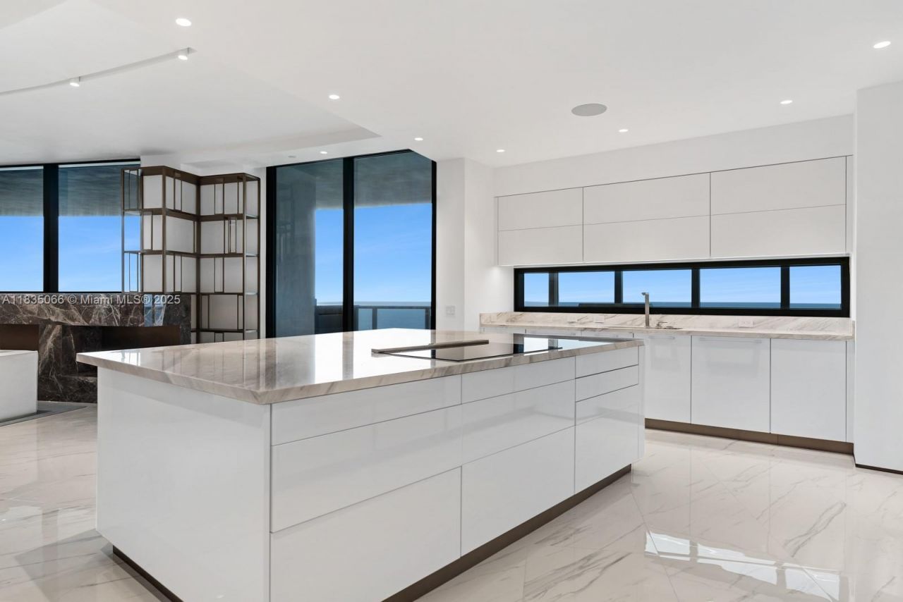 18555 Collins Ave, Unit 2701, Sunny Isles Beach, FL 33160 Photo