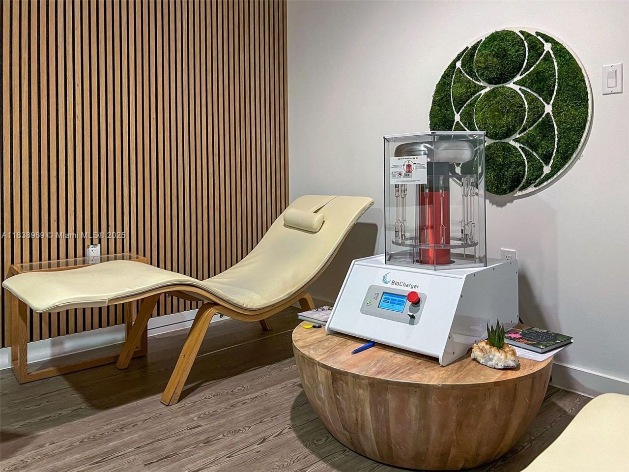 6799 Collins Ave, Unit 804, Miami Beach, FL 33141 Photo