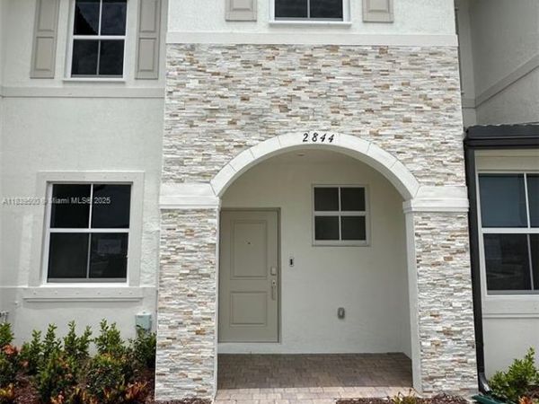 2844 SE 26th Ter, Homestead, FL 33035
