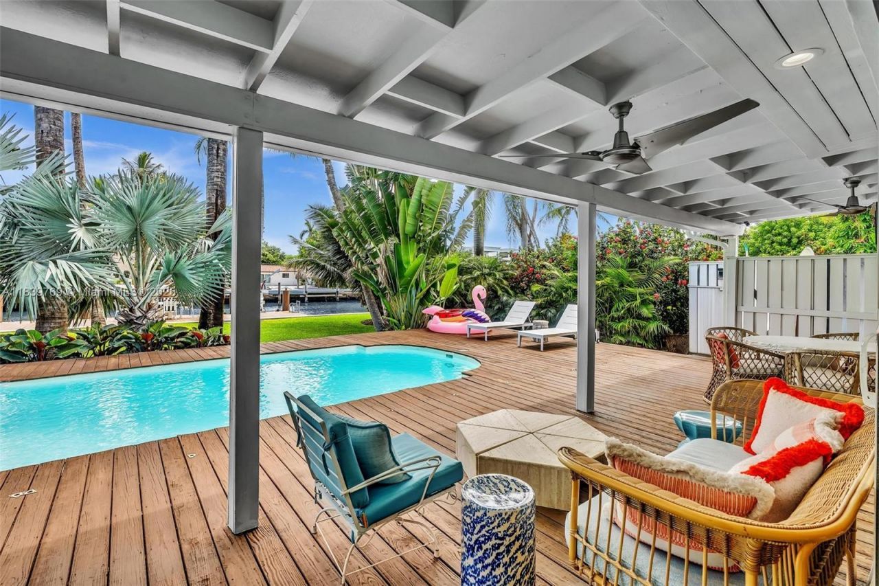 924 Belle Meade Island Dr, Miami, FL 33138 Photo