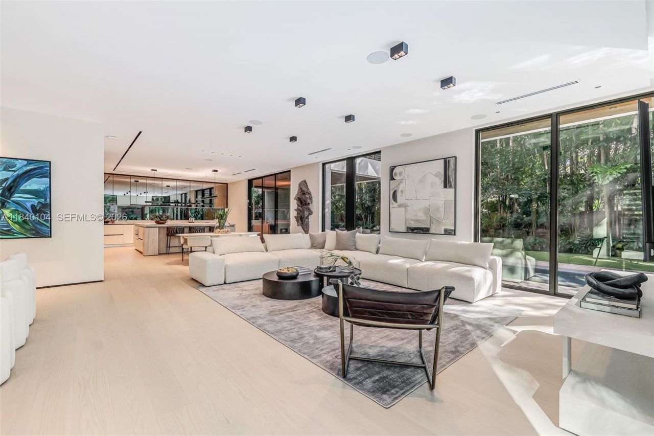 3860 Little Ave, Miami, FL 33133 Photo