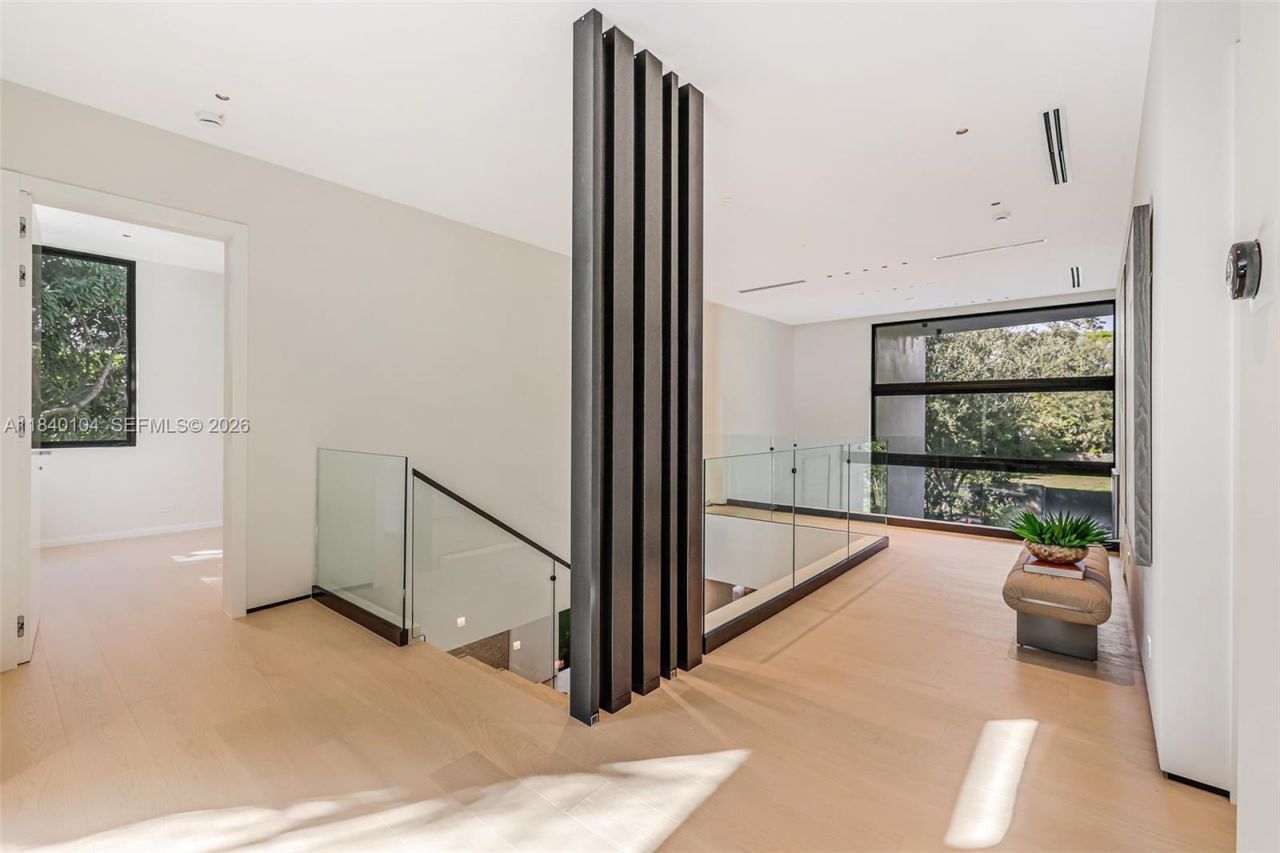 3860 Little Ave, Miami, FL 33133 Photo