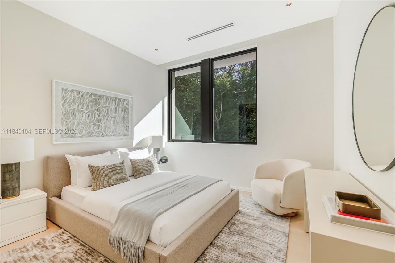 3860 Little Ave, Miami, FL 33133 Photo