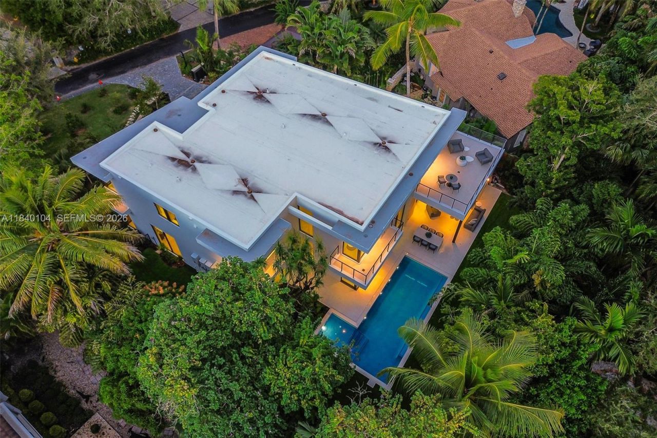 3860 Little Ave, Miami, FL 33133 Photo