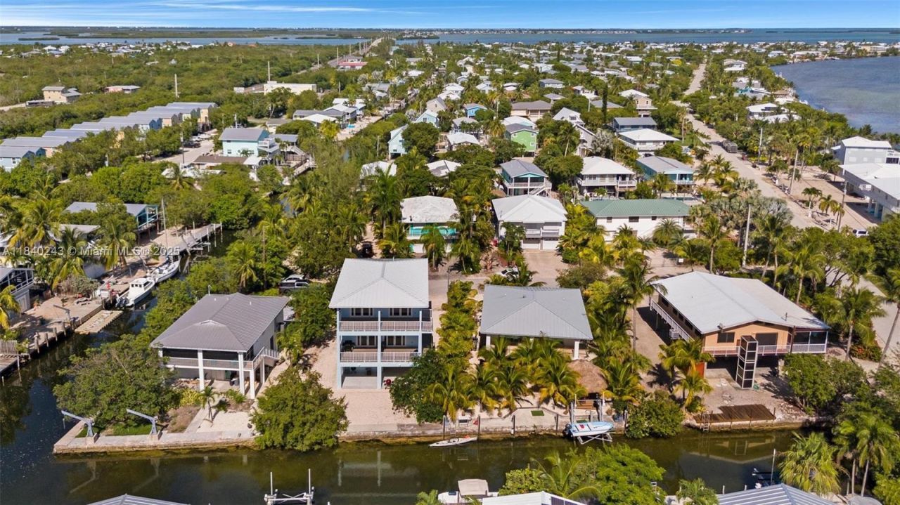 142 Peg Leg Ln, Lower Keys, FL 33042 Photo