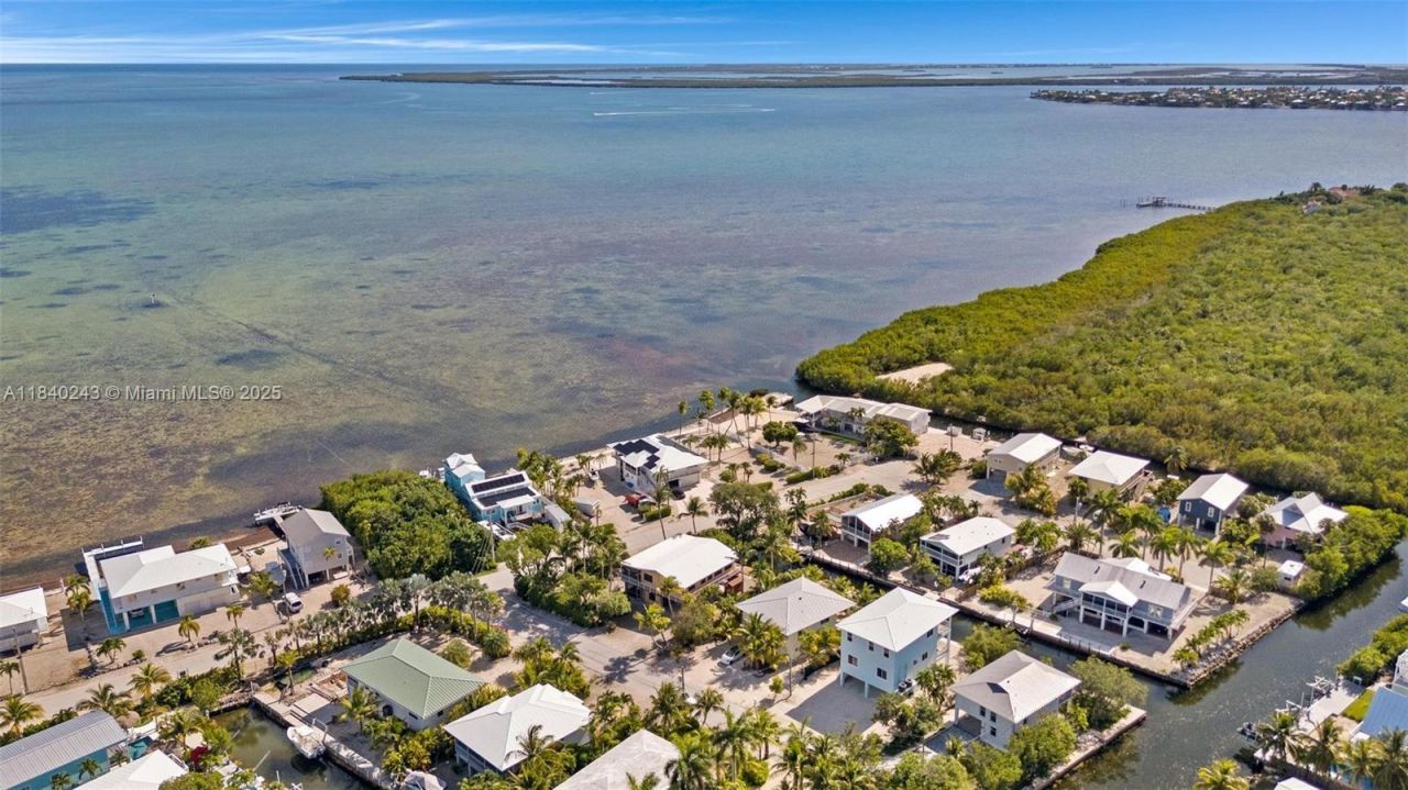 142 Peg Leg Ln, Lower Keys, FL 33042 Photo