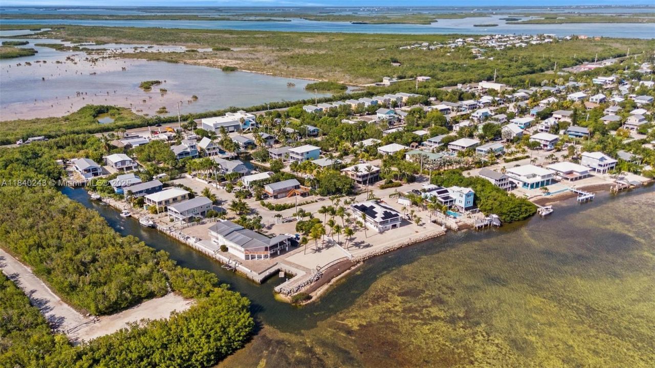 142 Peg Leg Ln, Lower Keys, FL 33042 Photo
