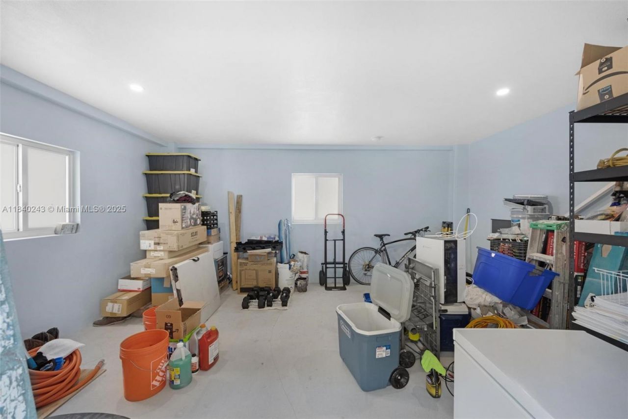 142 Peg Leg Ln, Lower Keys, FL 33042 Photo