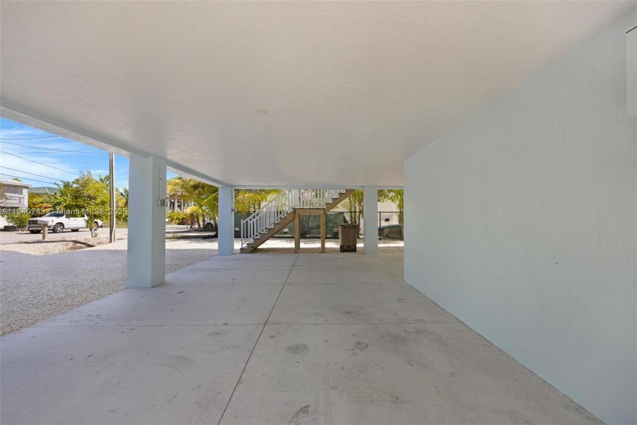 142 Peg Leg Ln, Lower Keys, FL 33042 Photo