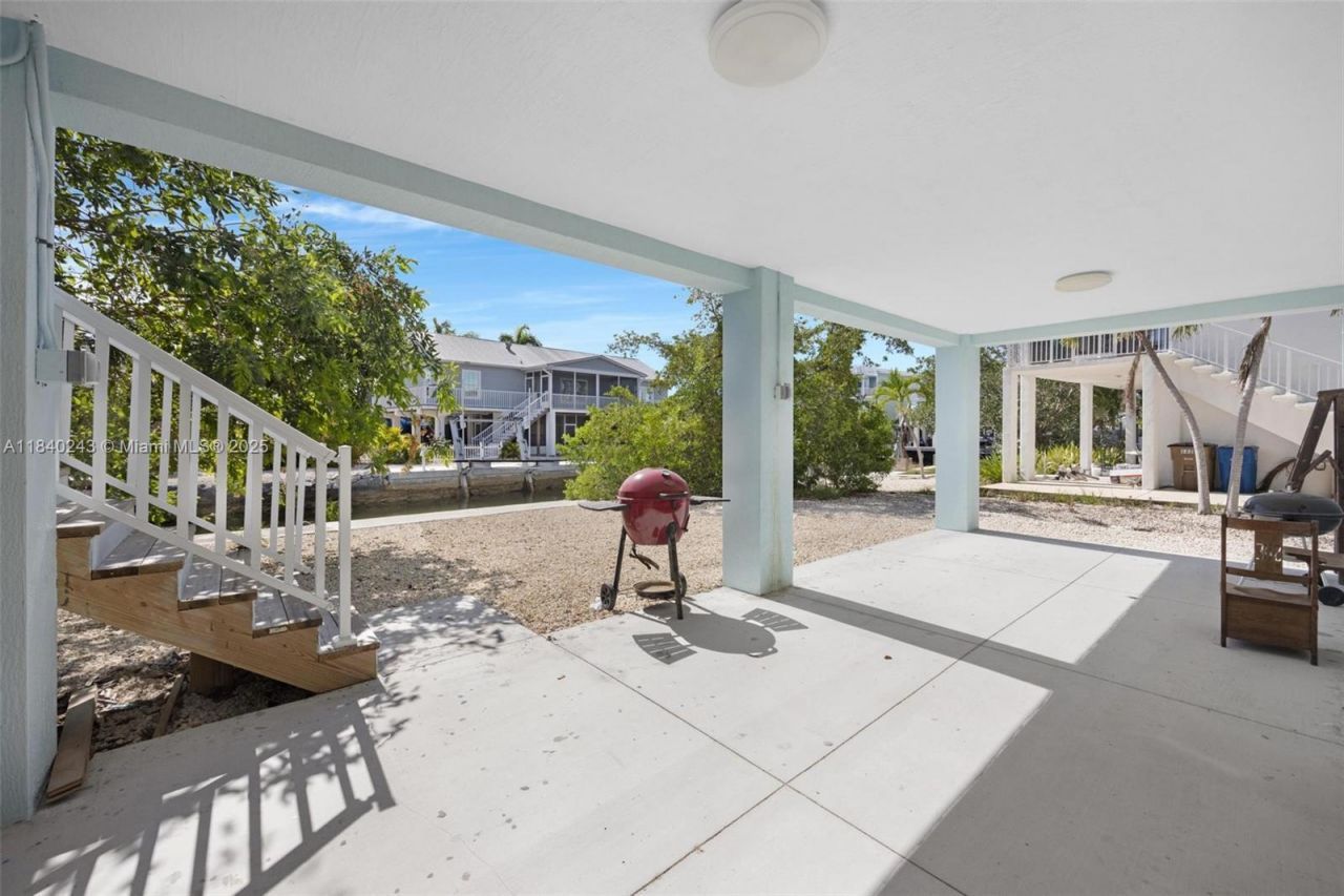 142 Peg Leg Ln, Lower Keys, FL 33042 Photo