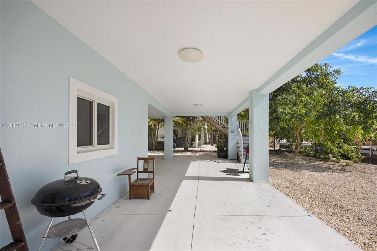 142 Peg Leg Ln, Lower Keys, FL 33042 Photo