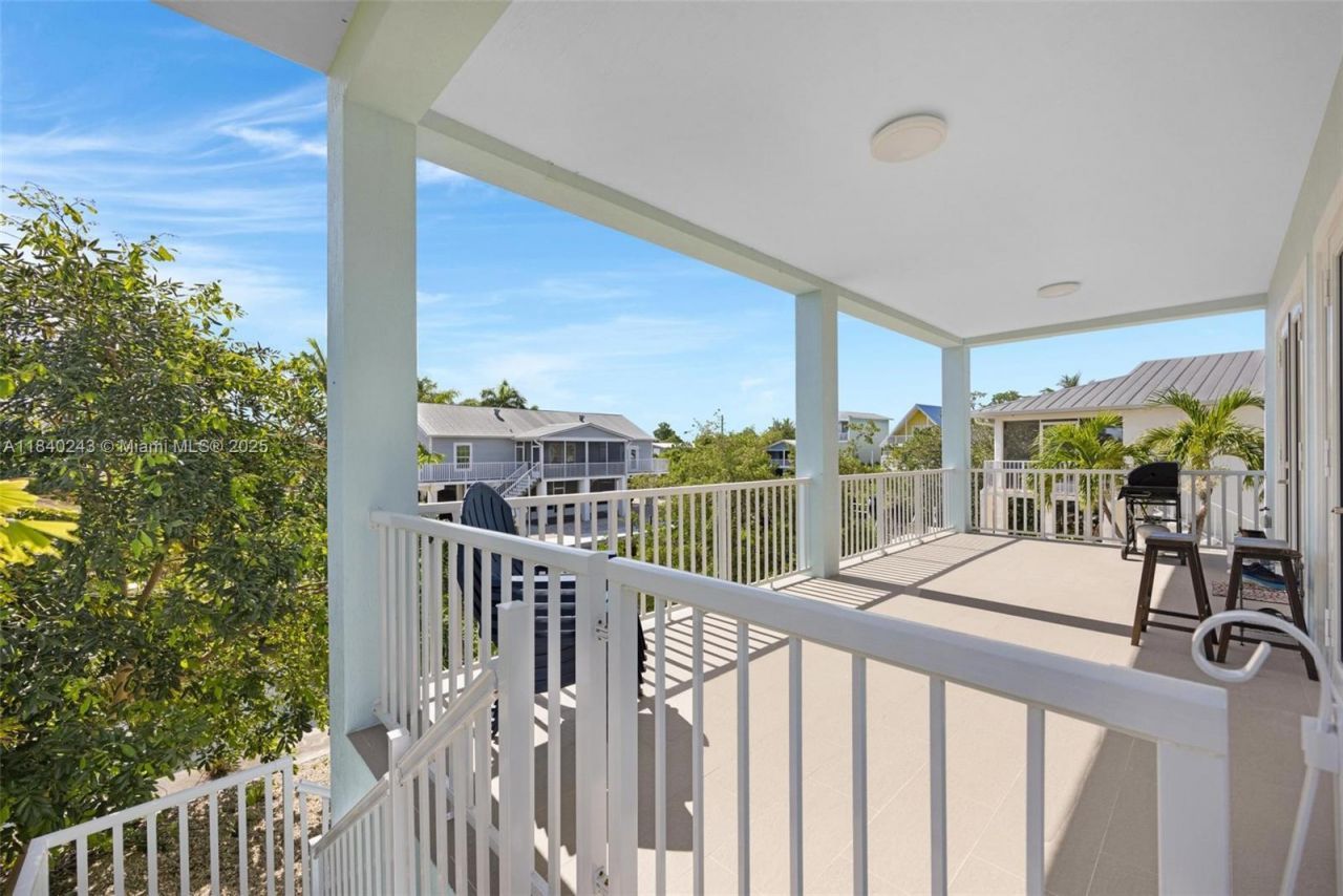 142 Peg Leg Ln, Lower Keys, FL 33042 Photo