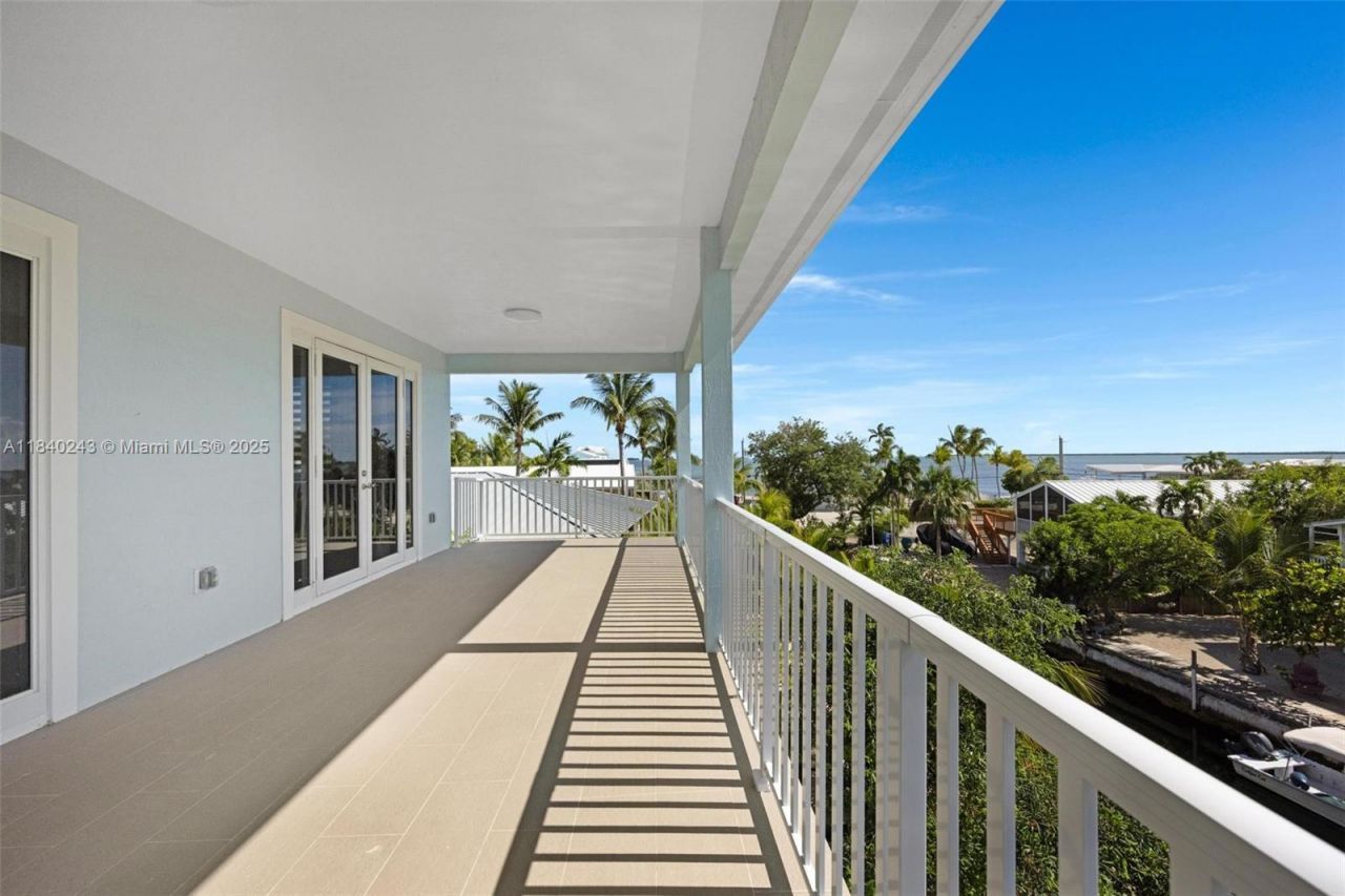 142 Peg Leg Ln, Lower Keys, FL 33042 Photo