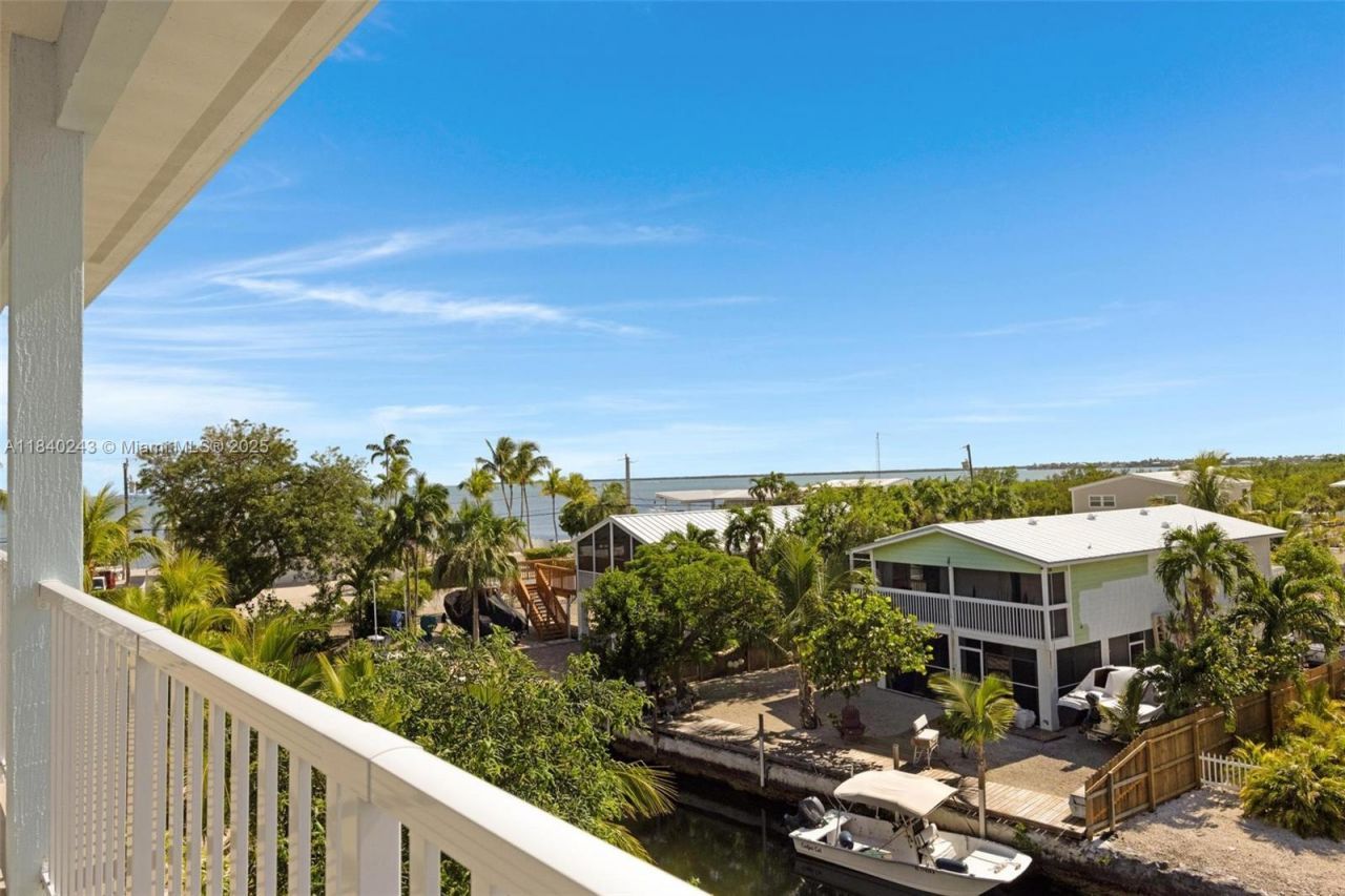 142 Peg Leg Ln, Lower Keys, FL 33042 Photo