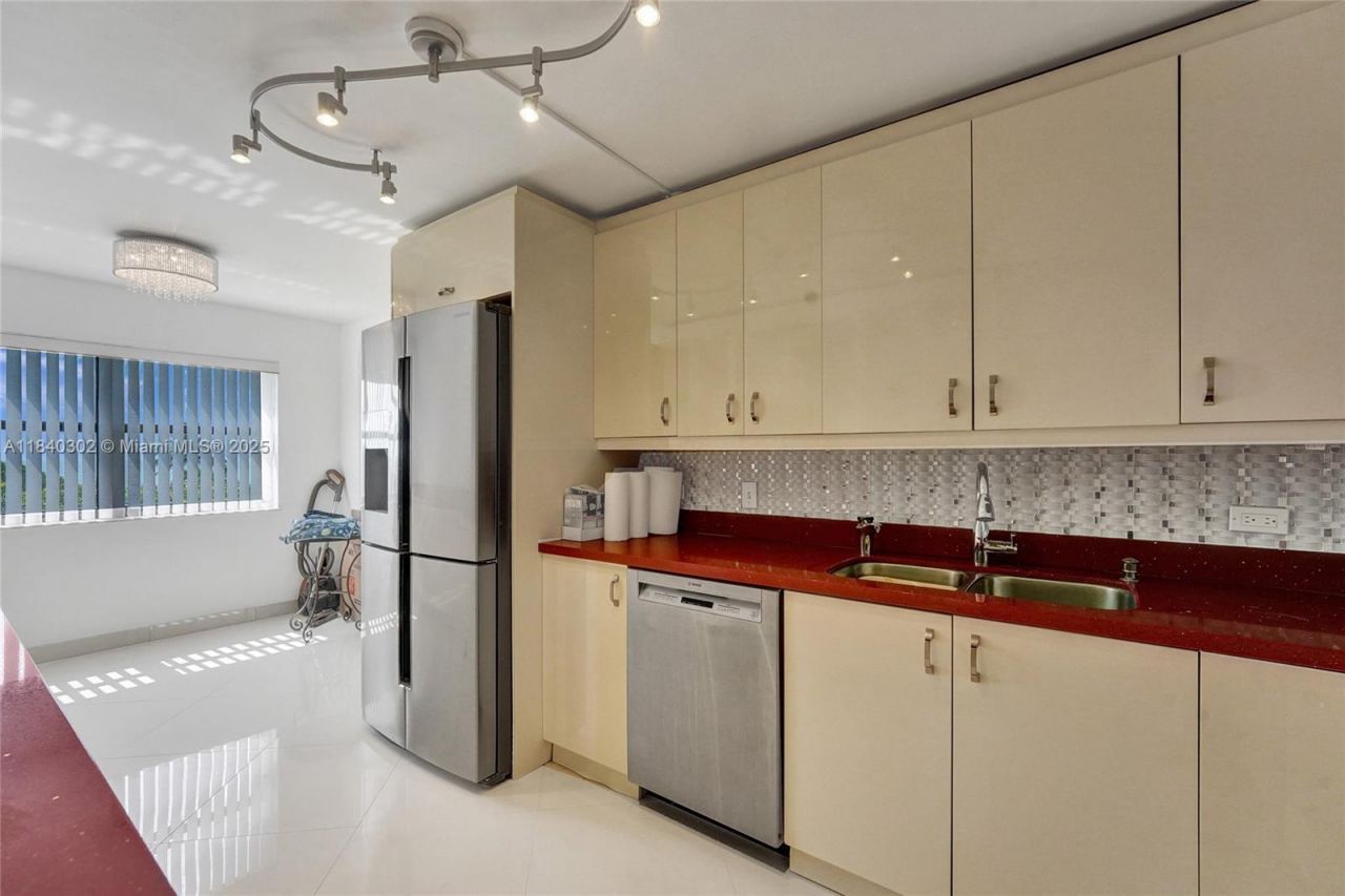 1201 S Ocean Dr, Unit 402S, Hollywood, FL 33019 Photo