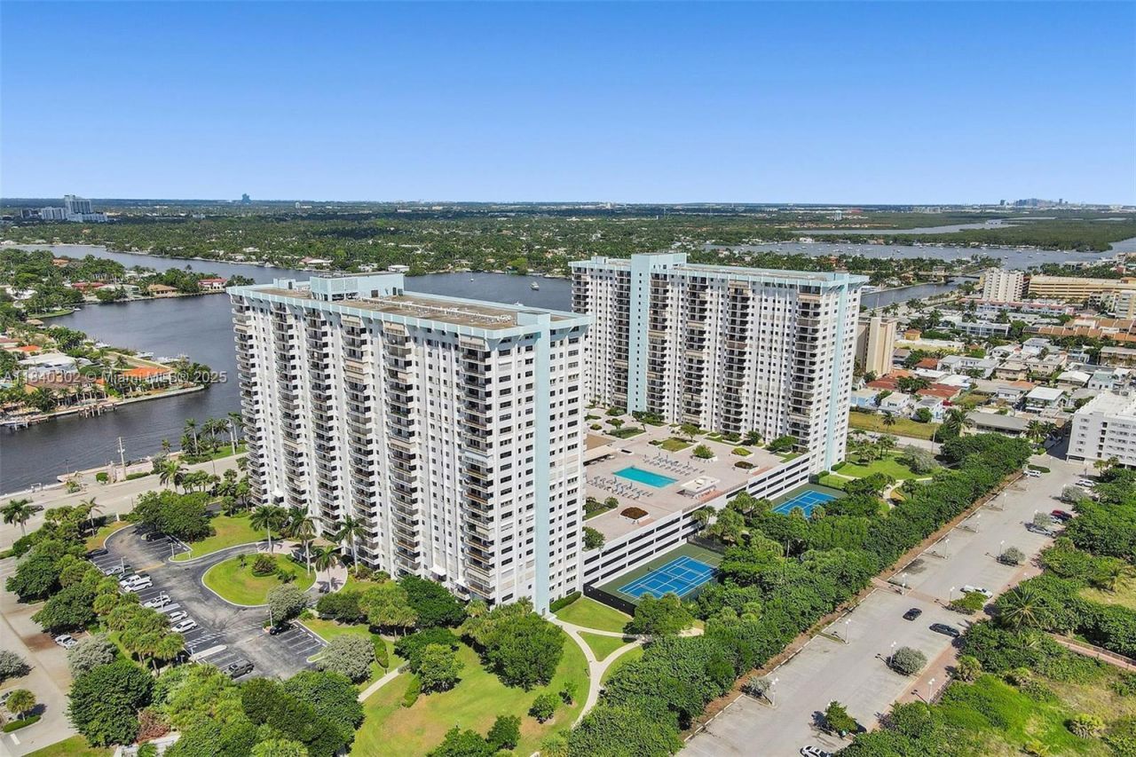 1201 S Ocean Dr, Unit 402S, Hollywood, FL 33019 Photo