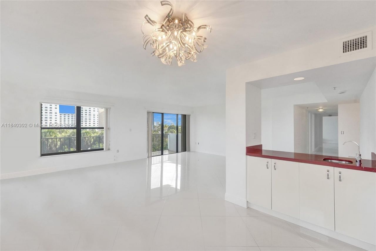 1201 S Ocean Dr, Unit 402S, Hollywood, FL 33019 Photo