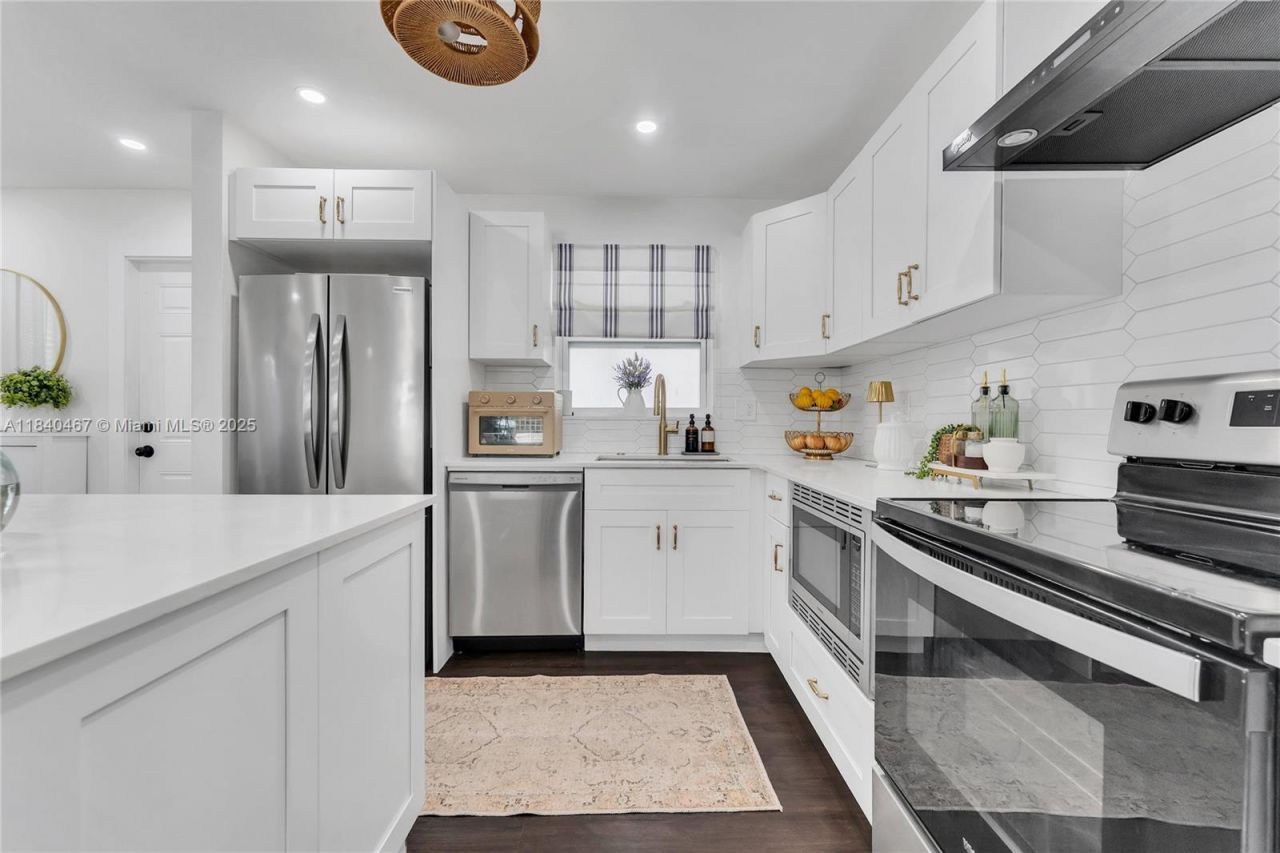 2851 Washington St, Hollywood, FL 33020 Photo