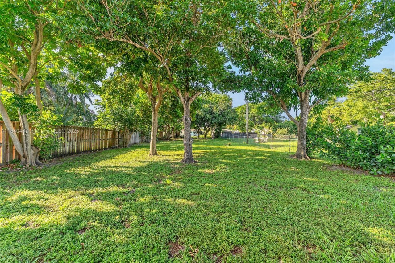 2851 Washington St, Hollywood, FL 33020 Photo