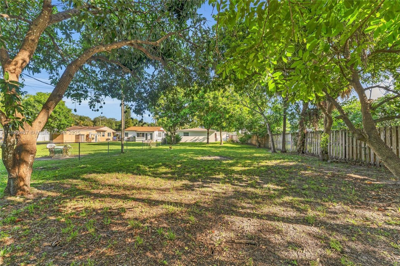 2851 Washington St, Hollywood, FL 33020 Photo