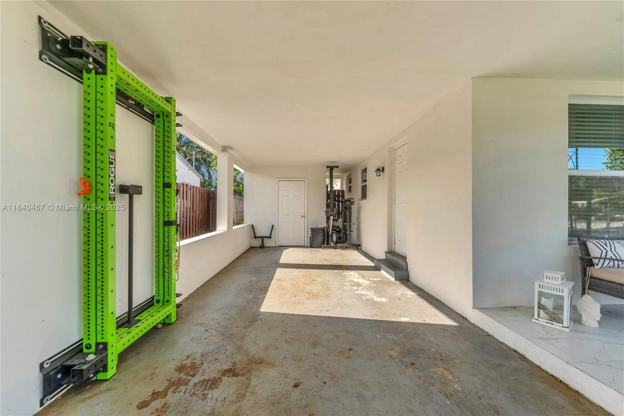 2851 Washington St, Hollywood, FL 33020 Photo
