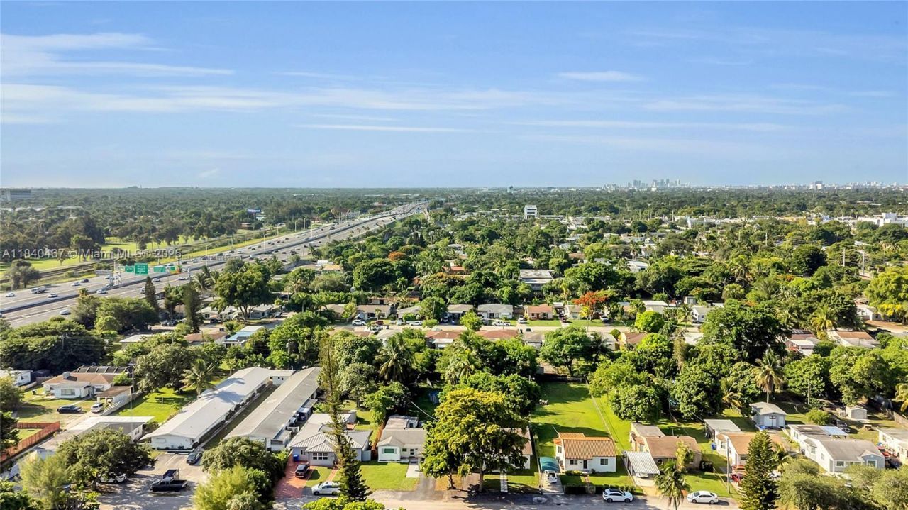 2851 Washington St, Hollywood, FL 33020 Photo