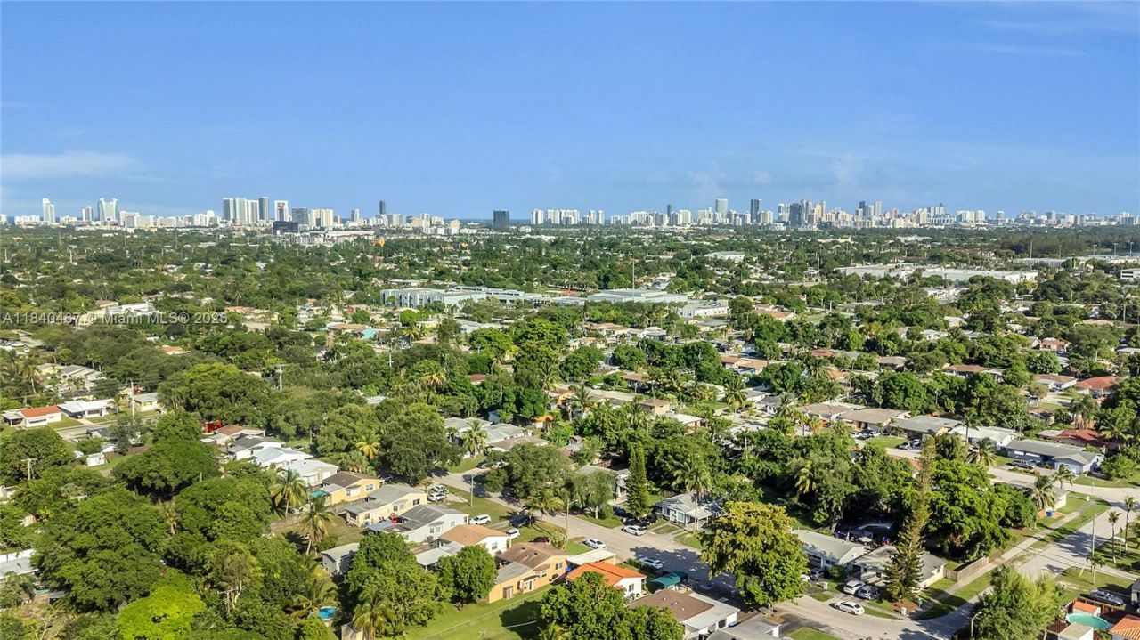 2851 Washington St, Hollywood, FL 33020 Photo
