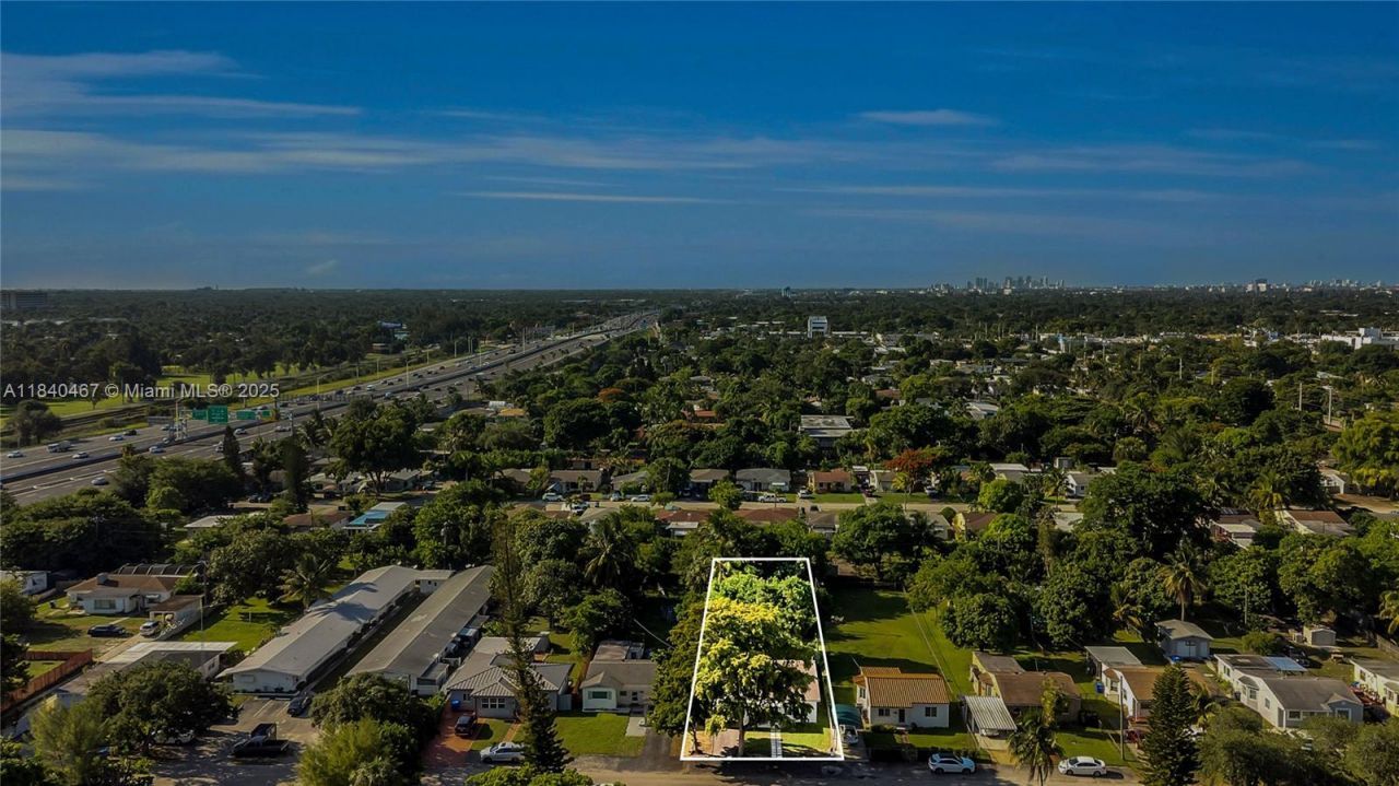 2851 Washington St, Hollywood, FL 33020 Photo