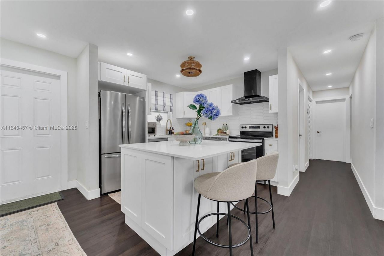 2851 Washington St, Hollywood, FL 33020 Photo