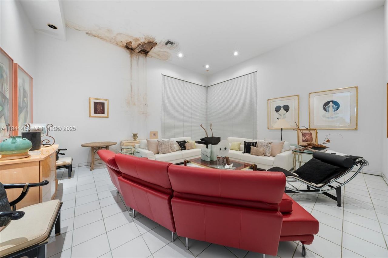 6002 SW 79th Ct, Miami, FL 33143 Photo