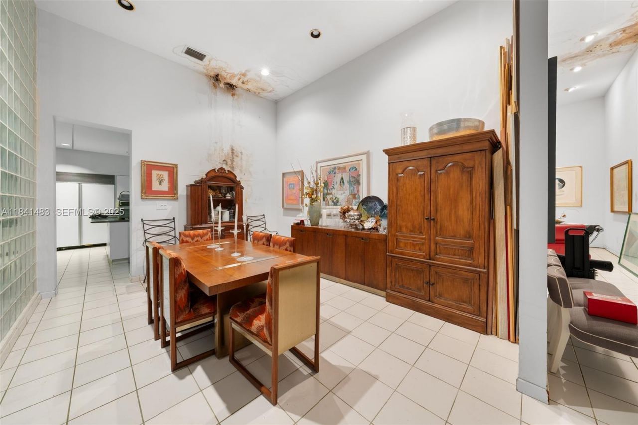 6002 SW 79th Ct, Miami, FL 33143 Photo