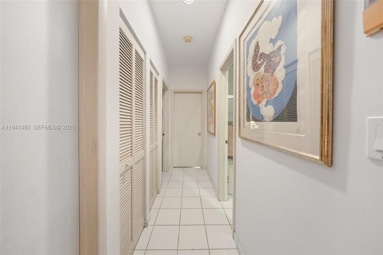 6002 SW 79th Ct, Miami, FL 33143 Photo