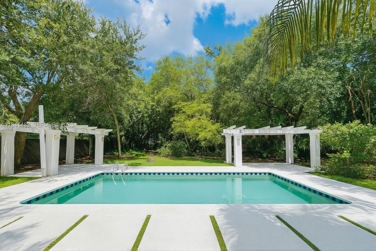 6002 SW 79th Ct, Miami, FL 33143 Photo