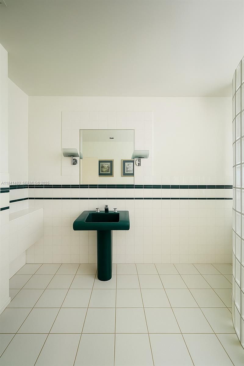 6002 SW 79th Ct, Miami, FL 33143 Photo