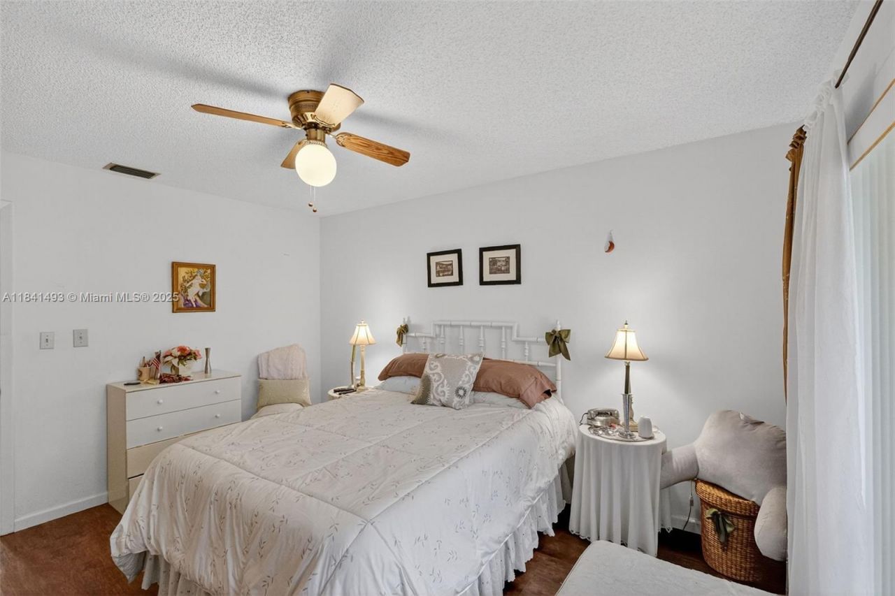 3402 Torremolinos Ave, Unit F-35, Doral, FL 33178 Photo