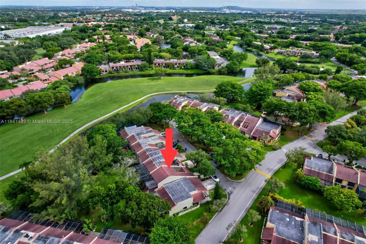 3402 Torremolinos Ave, Unit F-35, Doral, FL 33178 Photo